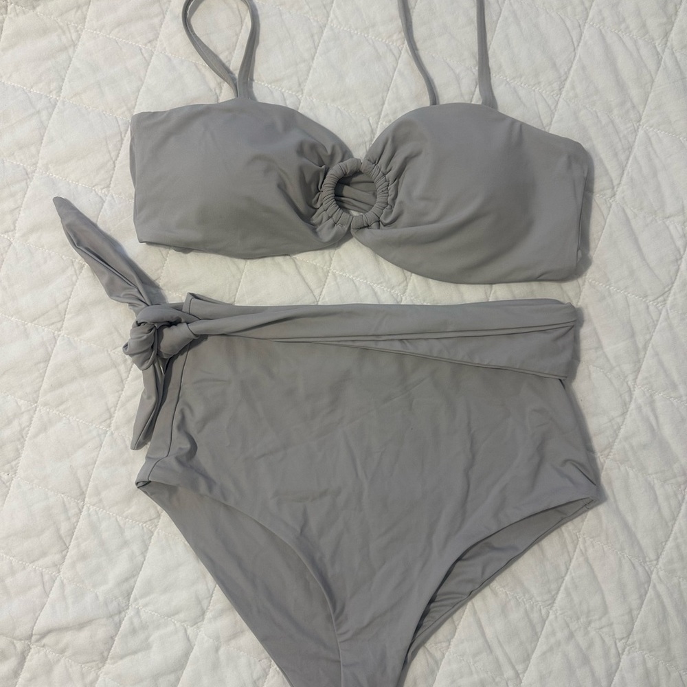 Dippin' Daisy's Gray Bikini Set
